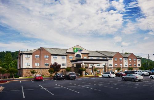 Pelham Hotel | Holiday Inn Express & Suites Birmingham South - Pelham by IHG
