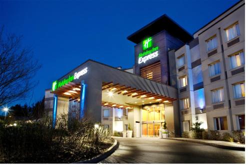 Willoughby Hotel | Holiday Inn Express & Suites Langley by IHG
