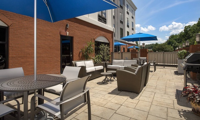 Clinton Hotel | Holiday Inn Express & Suites Knoxville-Clinton by IHG