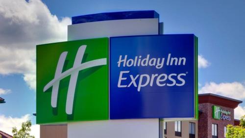 Matteson Hotel | Holiday Inn Express & Suites Chicago - Matteson by IHG