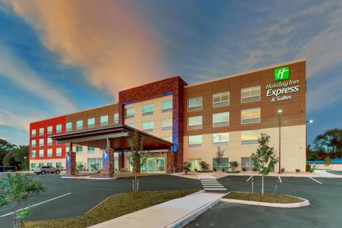 Roanoke Hotel | Holiday Inn Express & Suites - Roanoke – Civic Center