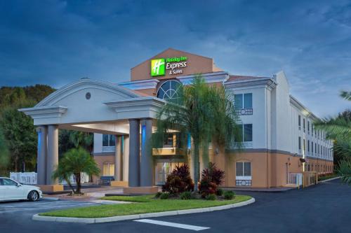 Tavares Hotel | Holiday Inn Express & Suites Tavares by IHG