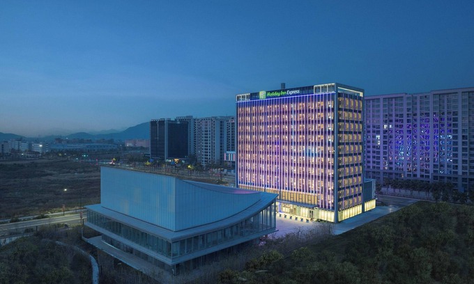 Linhai Hotel | Holiday Inn Express Taizhou Toumen Port by IHG