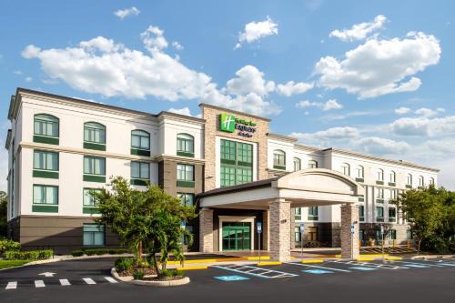 Braden River Hotel | Holiday Inn Express & Suites Bradenton East-Lakewood Ranch by IHG