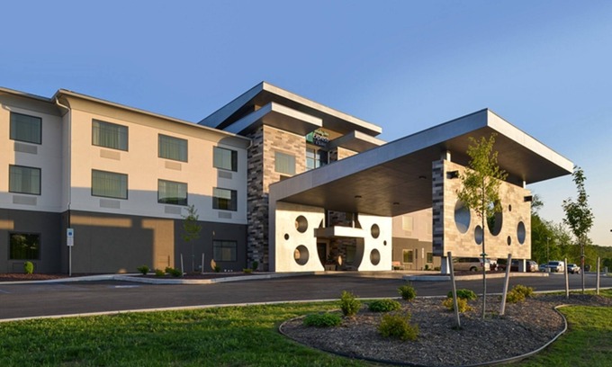 Shippensburg Hotel | Holiday Inn Express & Suites Shippensburg by IHG