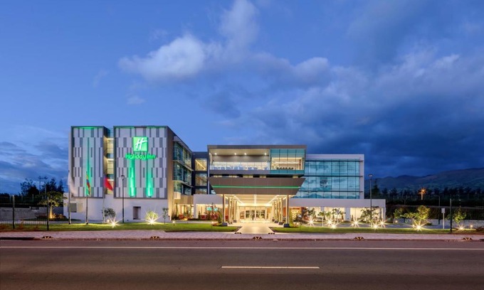 Tababela Hotel | Holiday Inn - Quito Airport by IHG