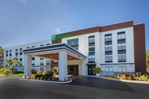 Terrace Park Hotel | Holiday Inn - Tampa North by IHG