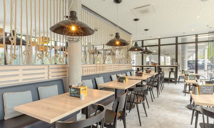 Wandsbek Hotel | Holiday Inn - the niu, Keg Hamburg Ost by IHG
