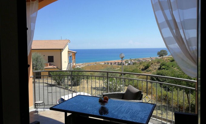Marina di Mandatoriccio Apartment | Holiday apartment