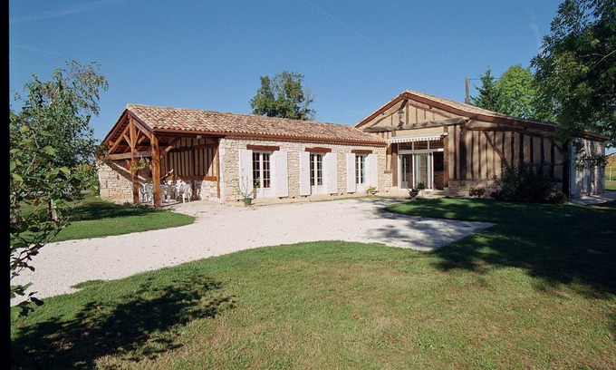 Rayet House | Holiday rental house, swimming pool, cottage lamoutole, Villereal