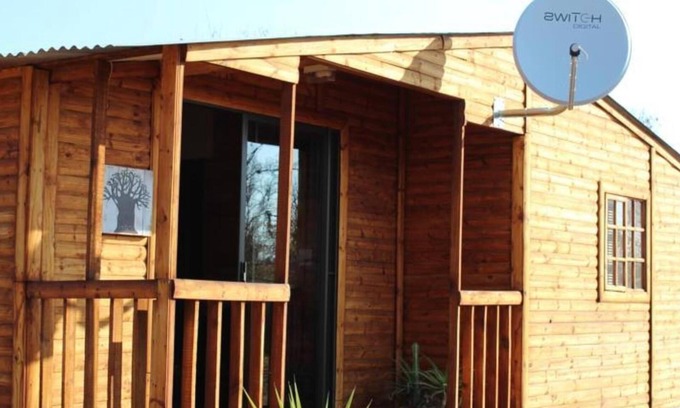 Hartbeespoort Ski Chalet | Holiday Rental Hartbeespoort