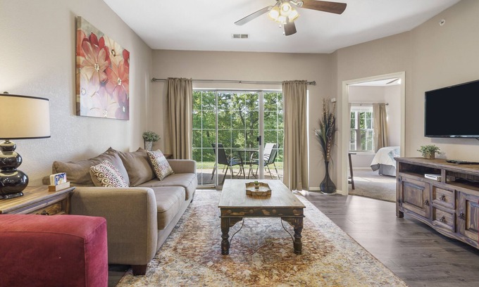 Branson Condo | Holiday Ridge Escape | Holiday Hills Branson | Golf Resort | Outdoor pools