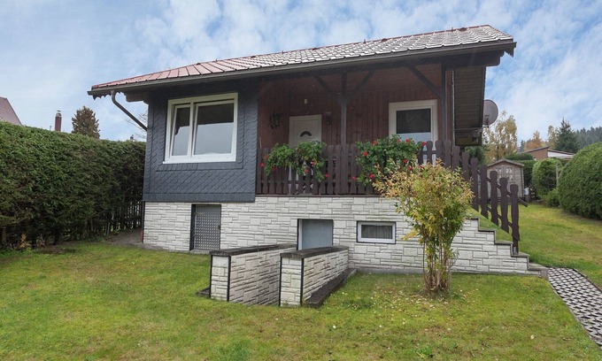 Altenfeld House | Holiday Stay with Terrace