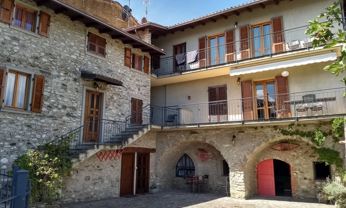 Prabione Apartment | Holidayapartments in beautiful house, private garden, free Wi-Fi
