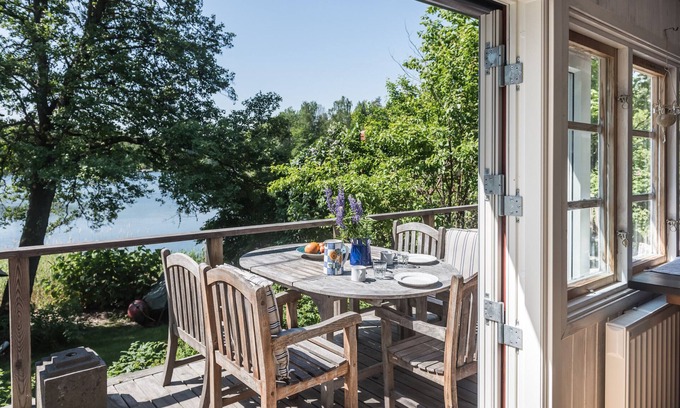 Varmdo House | Holidays in the Stockholm archipelago 20 meters from the sea