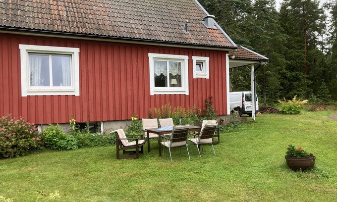 Kristinehamn House | Holidays surrounded between forest and pastures - 500 meters from Lake Vänern