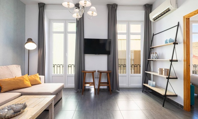 La Merced Apartment | Holidays2Malaga Dos Aceras
