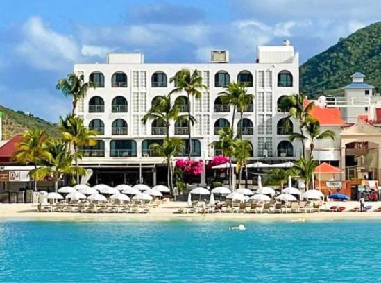 Philipsburg Hotel | Holland House Beach Hotel