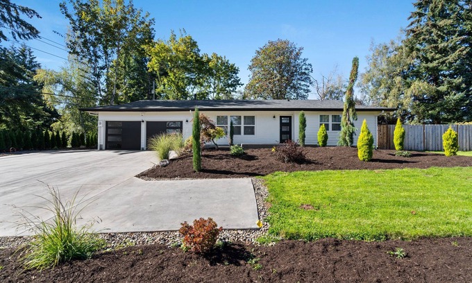 Damascus House | Holly View Haven- Charming 3-bedroom house with WiFi, AC in Damascus