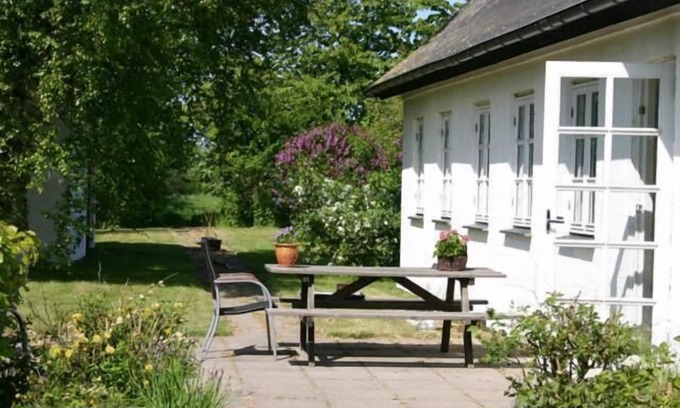 Kalundborg Bed & Breakfast | Holmehuset Bed & Breakfast - Gårdhotel