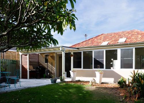 Kogarah Bay House | Home Away From Home - 3 Bedroom House Sleeps 6 - Parking
