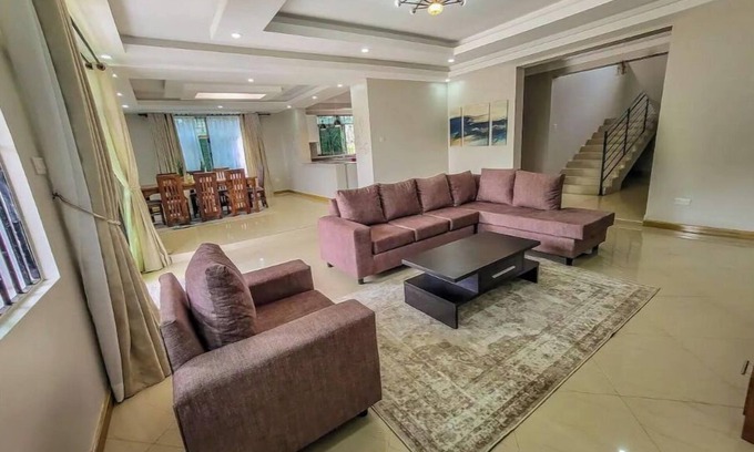Entebbe House | Home away from Home -Beautiful and Spacious House