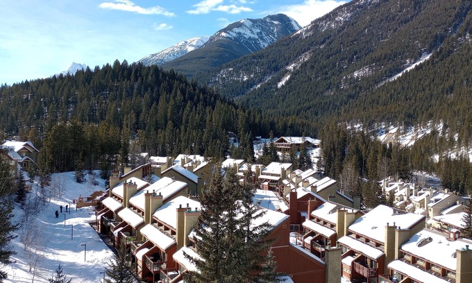 East Kootenay House | Home away from Home!