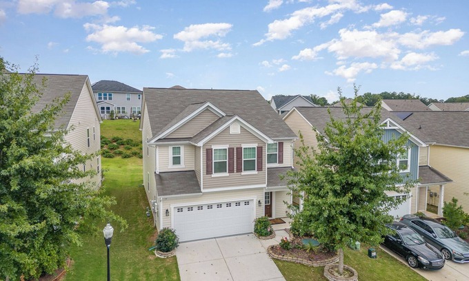 Bowling Green House | Home away from home in Charlotte