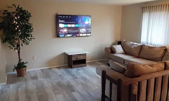 Bridgeville House | Home Away from Home