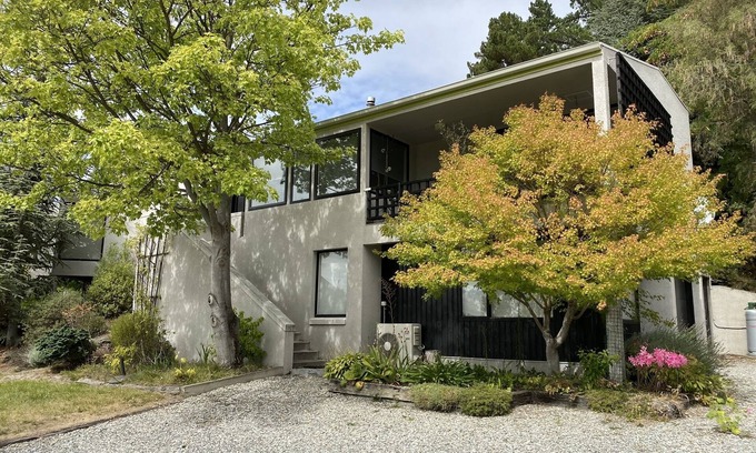 Alexandra House | Home away from home vibes, a few minutes from the centre of town
