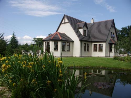 Marybank Bed & Breakfast | Home Farm Bed and Breakfast