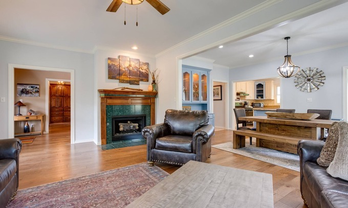 Cedar Valley House | Home in Cimarron National Golf Club w/Hot Tub!