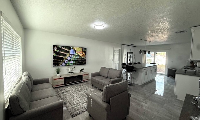 Azalea Park House | Home in Orlando