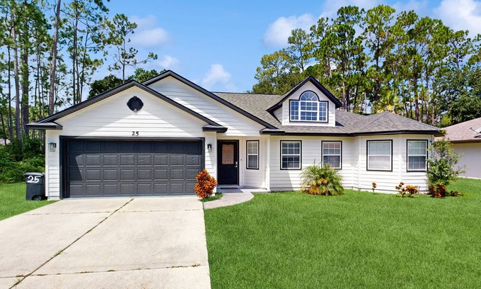 Indian Trails House | Home near the beach with private pool, inviting patio, streaming & AC