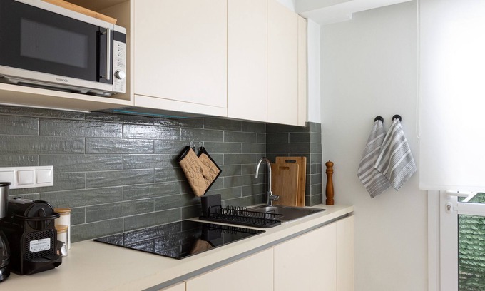 Mets Apartment | Home of Petros