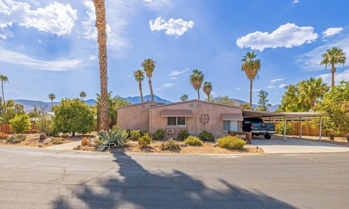 Borrego Springs House | Home on the Golf Course with Cart - Roadrunner Club