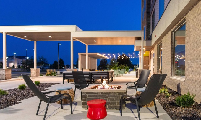Effingham Hotel | Home2 Suites By Hilton Effingham