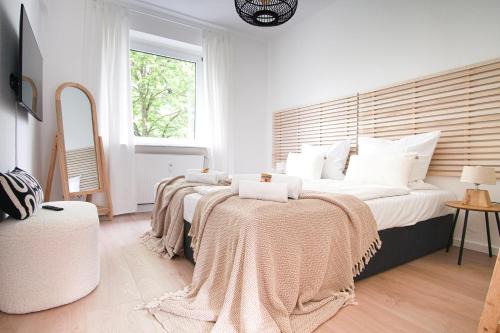 Frohnhausen Apartment | HOMEFY BALCONY APARTMENT - up to 4 people - close to fair - free parking