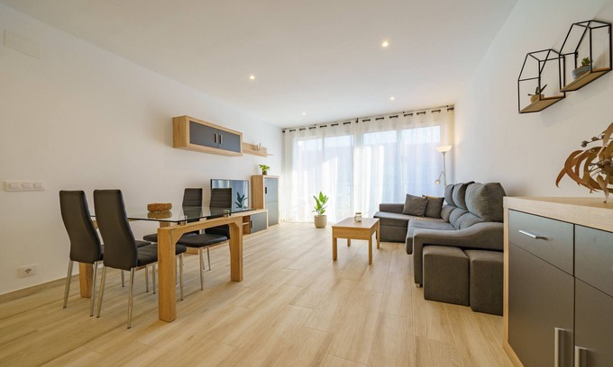 Pineda de Mar Apartment | HomeHolidaysRentals Music - Costa Barcelona