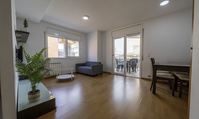 Palafolls Apartment | HomeHolidaysRentals Lunamar - Costa Barcelona