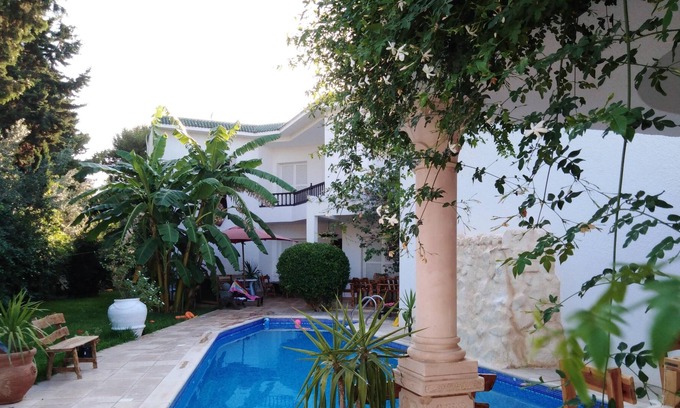 Hammamet Sud Villa | Homerez - Amazing villa for 12 ppl. with swimming-pool and garden at Hammamet