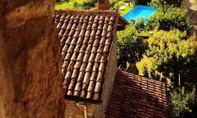 Monte San Pietro Apartment | Homerez - Apartement for 4 ppl. with shared pool and spa at Monte San Pietro