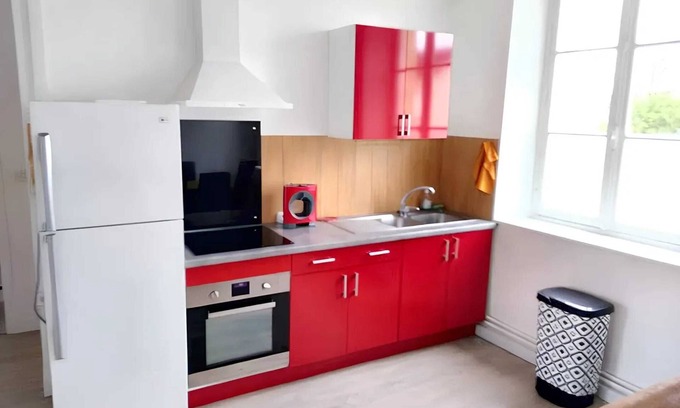 Chateaudun Apartment | Homerez - Apartment Châteaudun