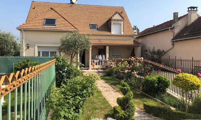 Sannois Apartment | Homerez - Apartment in Sannois