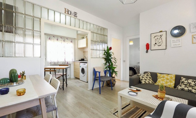 Tudela Apartment | Homerez - Apartment in the Heart of Tudela