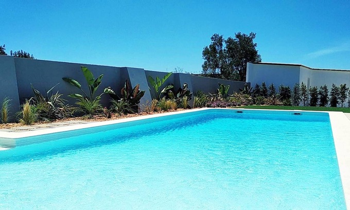 Vale de Seixos Apartment | Homerez - Appartement 14 km away from the beach for 5 ppl. with shared pool