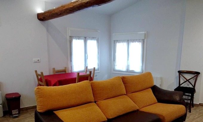 Arnedillo House | Homerez - Beautiful house for 5 ppl. with terrace at Arnedillo