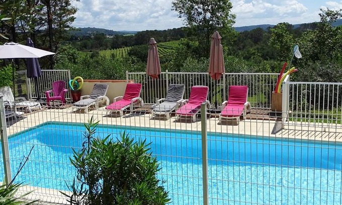 Cardet House | Homerez - Beautiful house for 4 ppl. with shared pool and terrace at Cardet