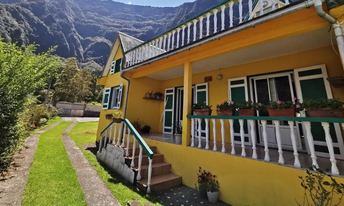 Cilaos House | Homerez - Beautiful house for 8 ppl. with garden and terrace at Cilaos