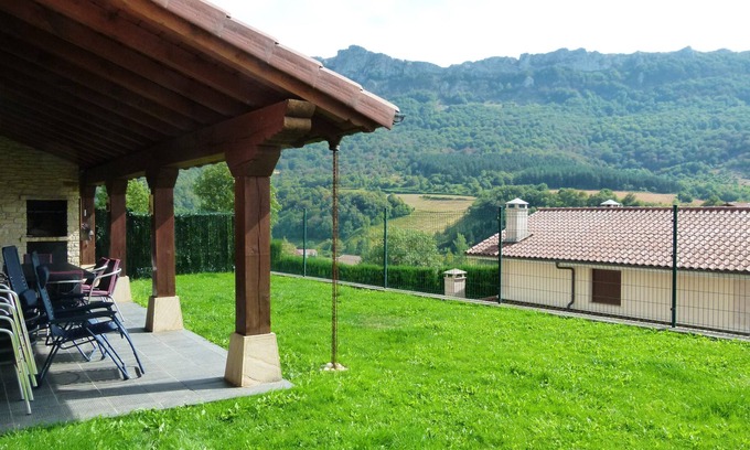 Torrano House | Homerez - Big house for 10 ppl. with garden and terrace at Dorrao